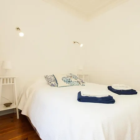 Feels Like Chiado Central Flats Apartamento